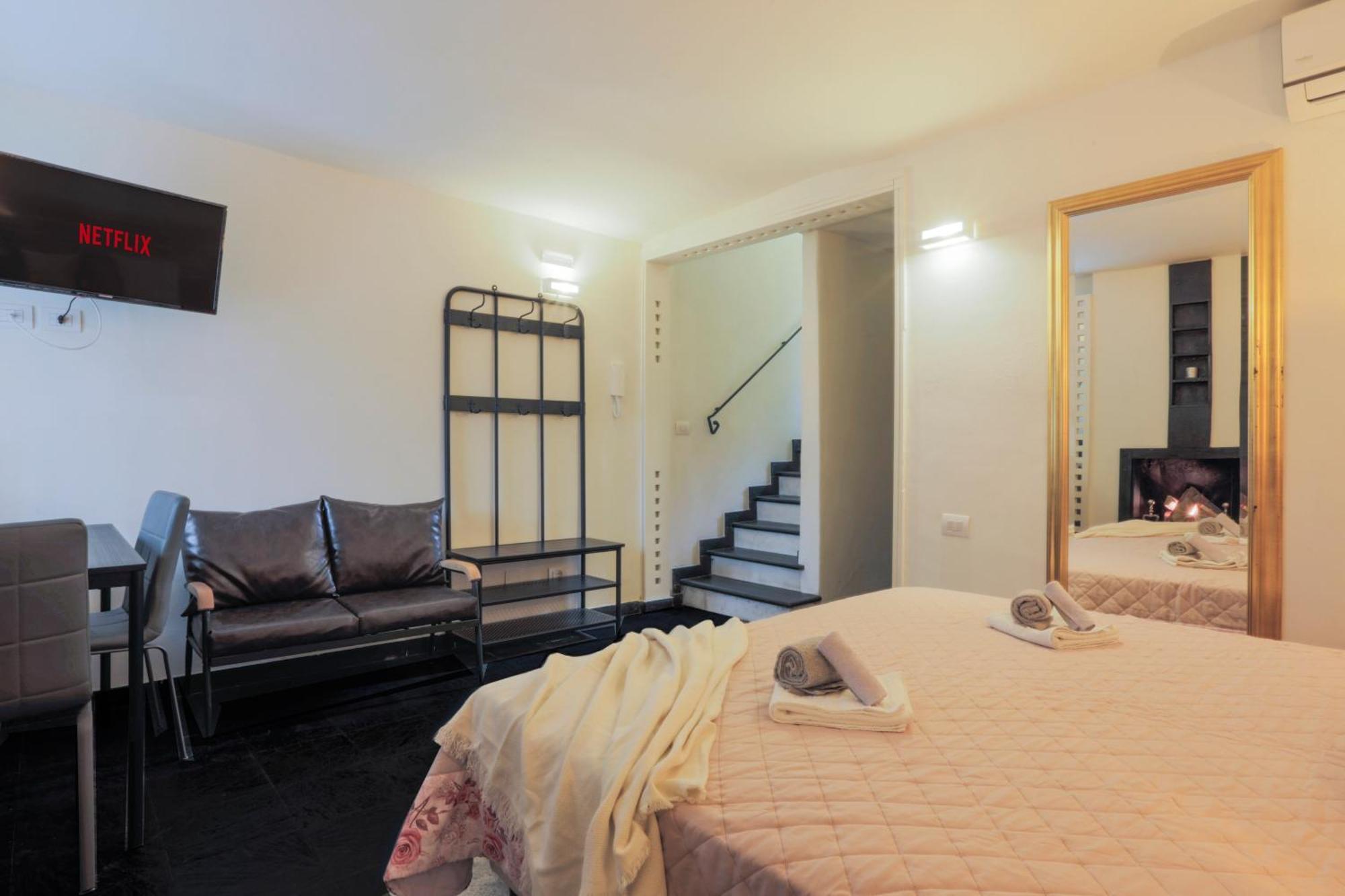 Fiera Milano-City Life Free Parking Villa Anglia' S Bridge ภายนอก รูปภาพ